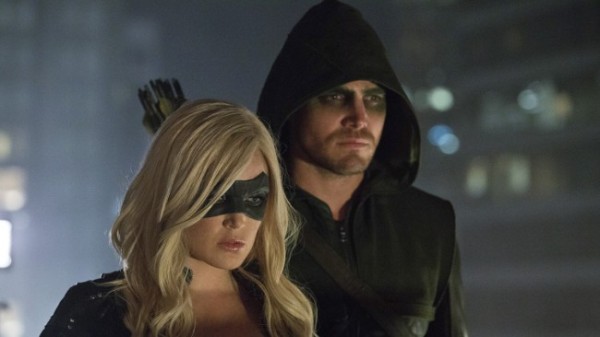 arrow-crucible-caity-lotz-stephen-amell-600×337